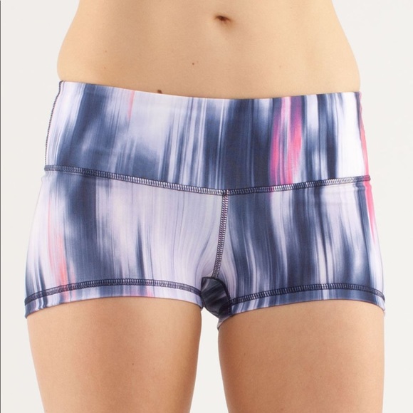 lululemon athletica Pants - Lululemon Navy/Pink Boogie Shorts